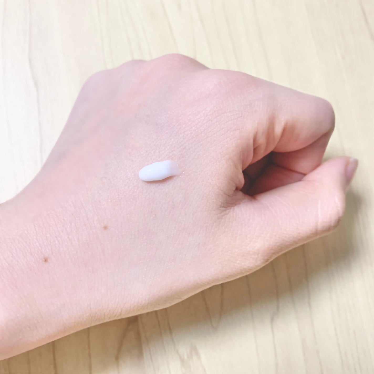 プラセホワイター 薬用美白アイクリーム/明色/アイケア・アイクリームを使ったクチコミ(2枚目)