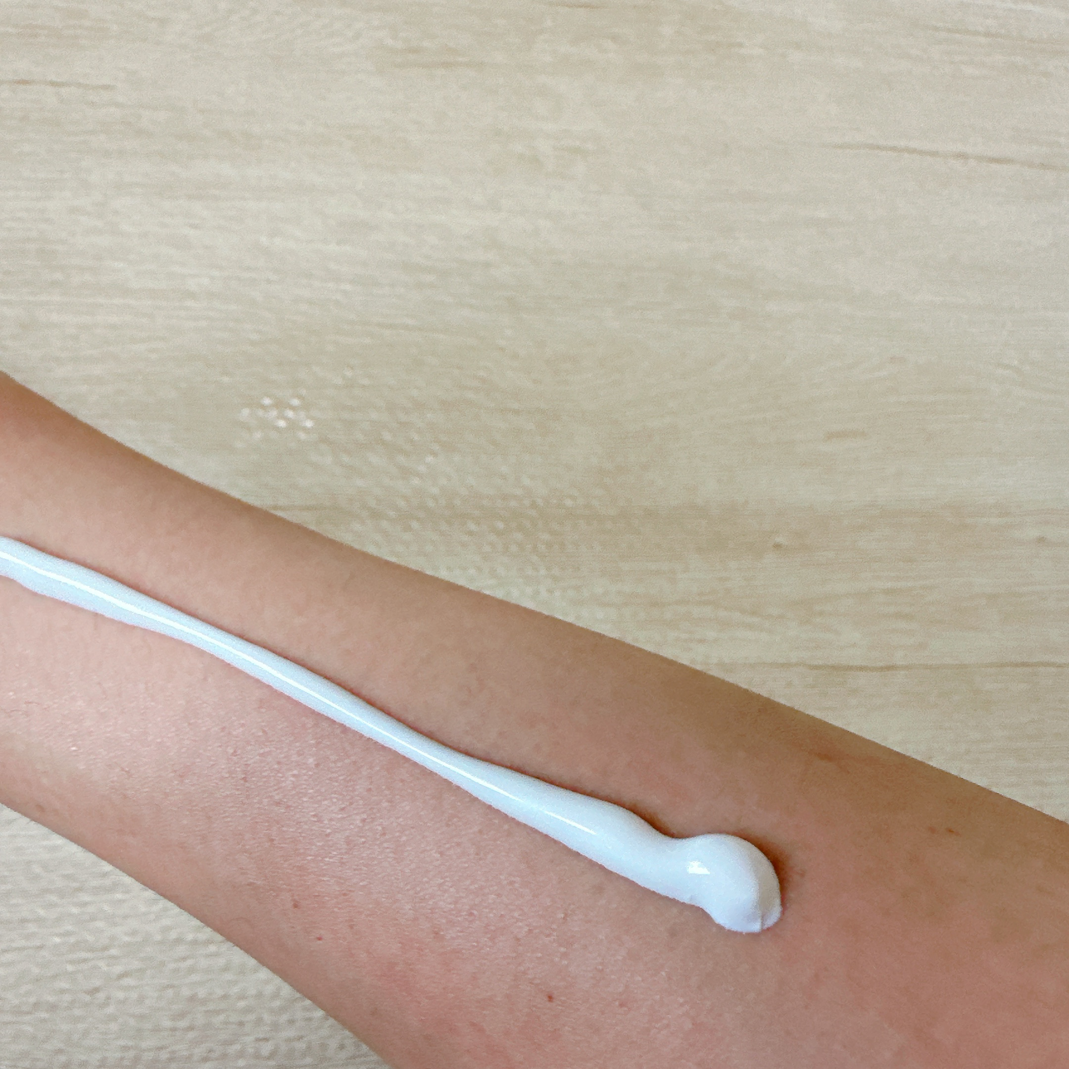 ビオレUV アクアリッチ ウォータリーホールドクリーム（水肌記憶UV）/ビオレ/日焼け止めクリームを使ったクチコミ（3枚目）