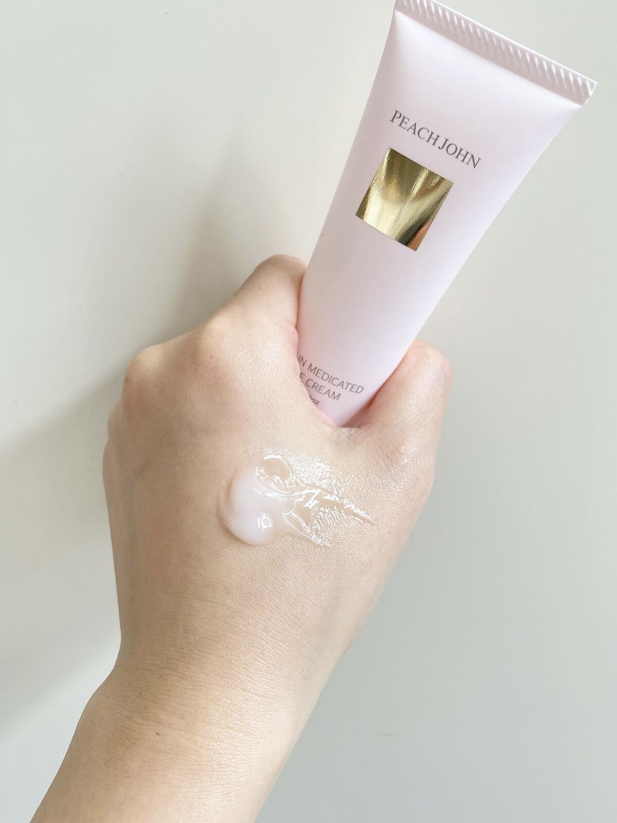 ヒップルン薬用ホワイトクリーム＜医薬部外品＞/PEACH JOHN/デリケートゾーンケアを使ったクチコミ（2枚目）