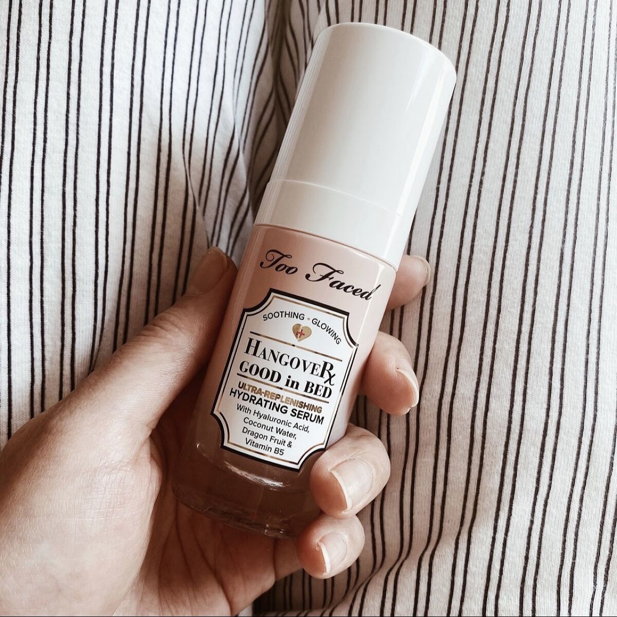 ～トゥー フェイスド ハングオーバー～ グッド イン ベッド ハイドレイティング セラム/Too Faced/美容液を使ったクチコミ（1枚目）