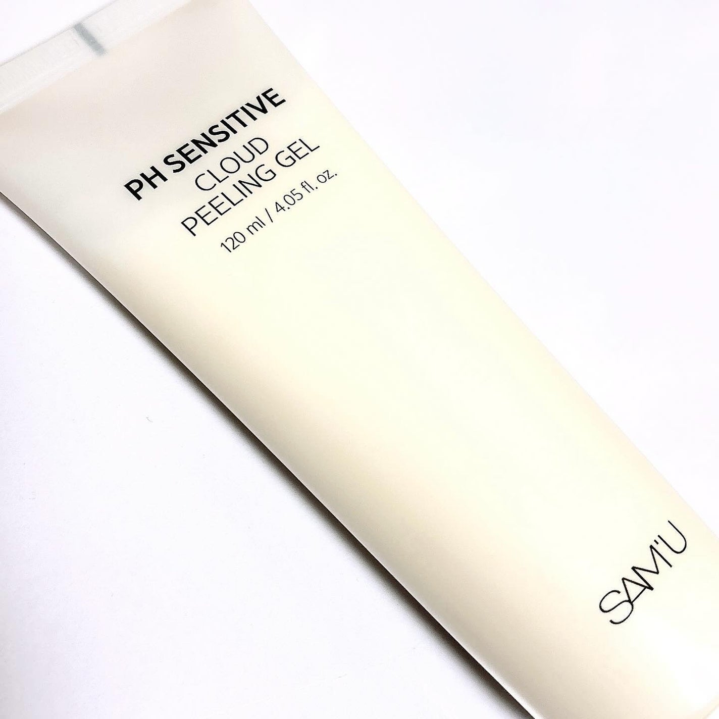 LENA on LIPS 「.▷SAM'UPHクラウドピーリングジェル8月に新発売の透明感..」(2枚目)