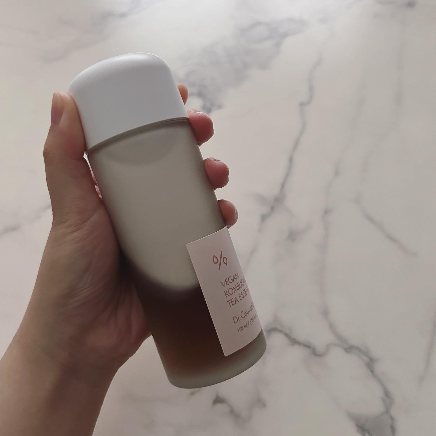 ヴィーガンコンブチャ ティー エッセンス/Dr.Ceuracle/オールインワン化粧品を使ったクチコミ（3枚目）