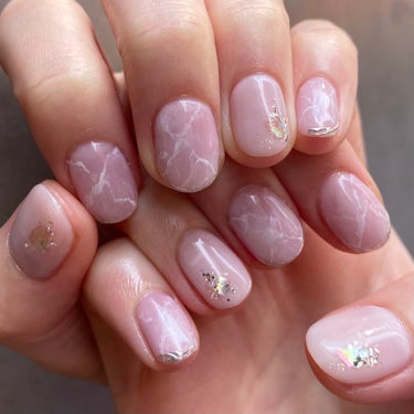 顔タイプ診断士のぞみ on LIPS 「＼ローズクオーツネイル💅／神戸三宮にある#freesnailさ..」（1枚目）