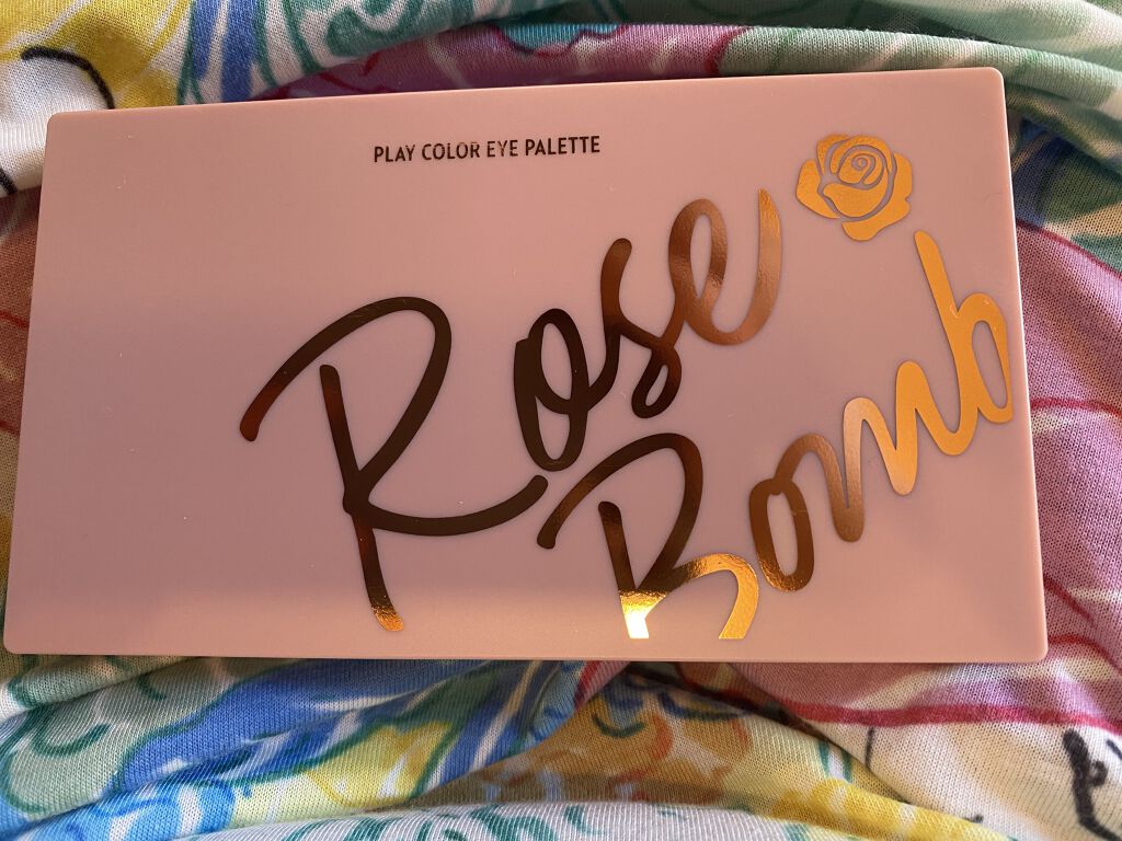 パウダーブラッシュ 04 Lavande（ラヴァンド)/レ・メルヴェイユーズ ラデュレ/パウダーチークを使ったクチコミ（1枚目）