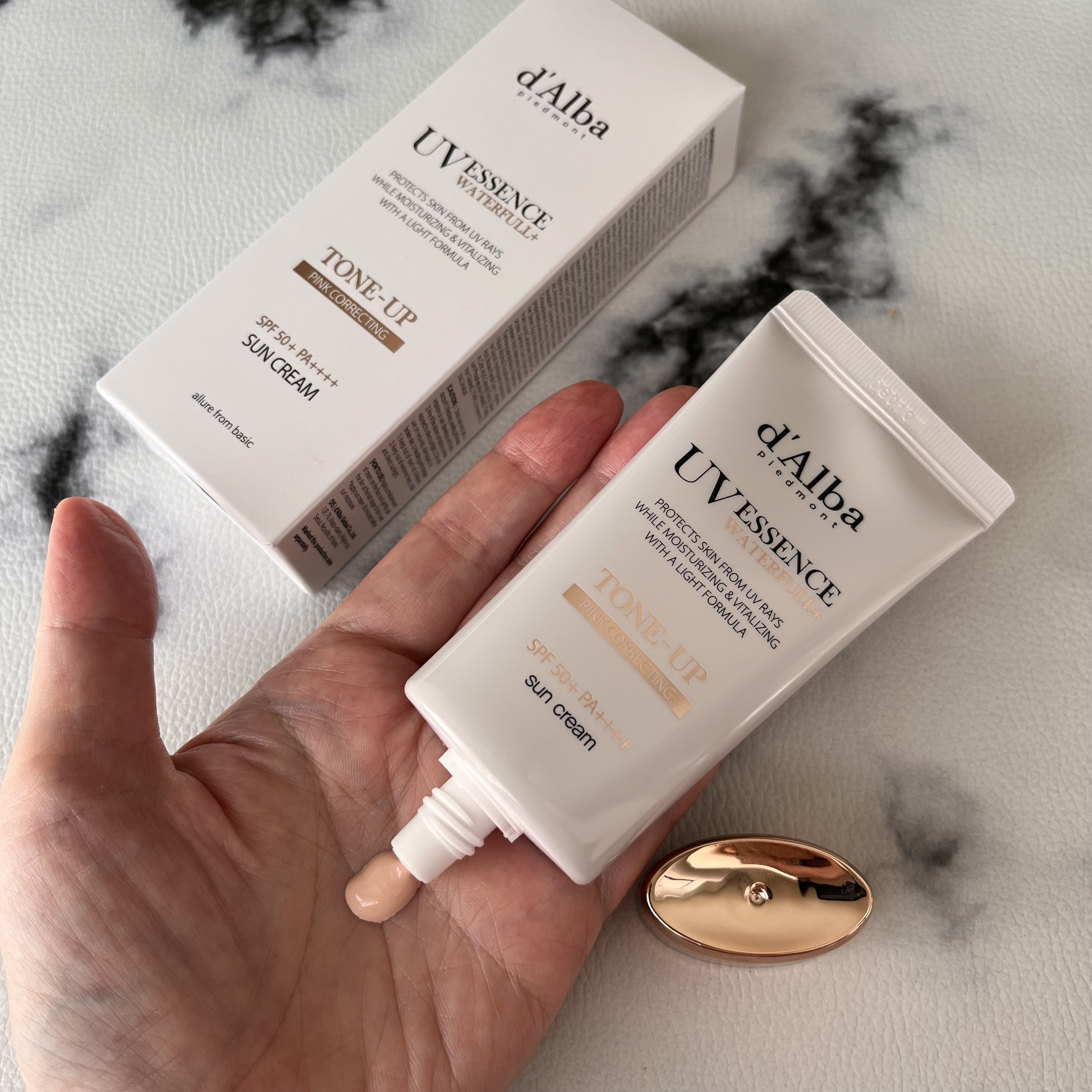 ウォータフルトーンアップサンクリーム/ダルバ/日焼け止めクリームを使ったクチコミ（2枚目）