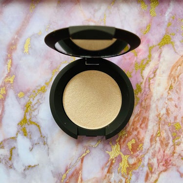 Shimmering Skin Perfector® Pressed Highlighter Mini/BECCA/パウダーハイライトを使ったクチコミ（1枚目）