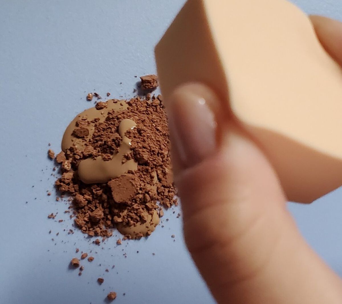 カラフルアイシャドウ/DAISO/アイシャドウパレットを使ったクチコミ（1枚目）