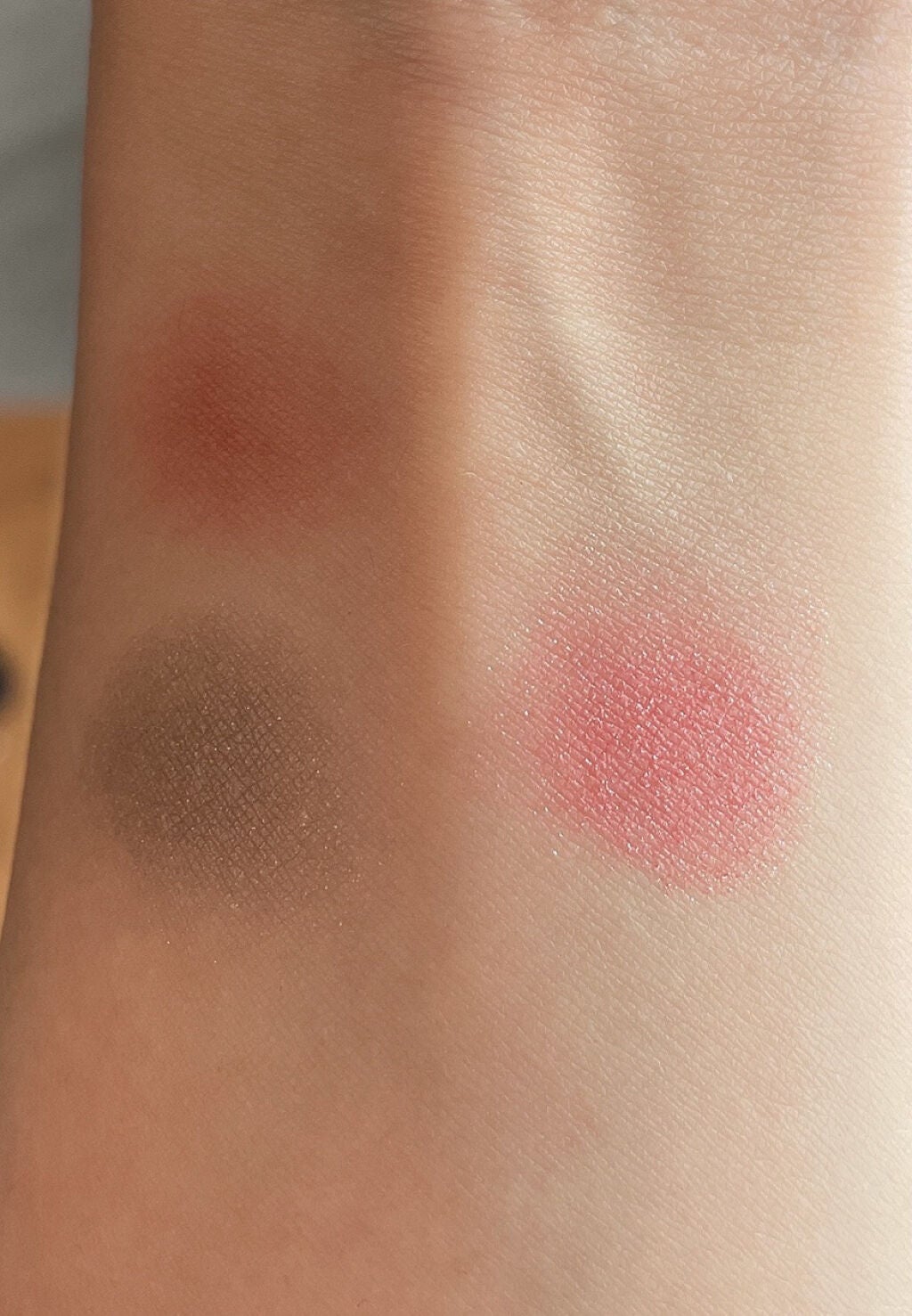 ローズウッドデイドリーム 4アイズ /RMK/アイシャドウパレットを使ったクチコミ(3枚目)