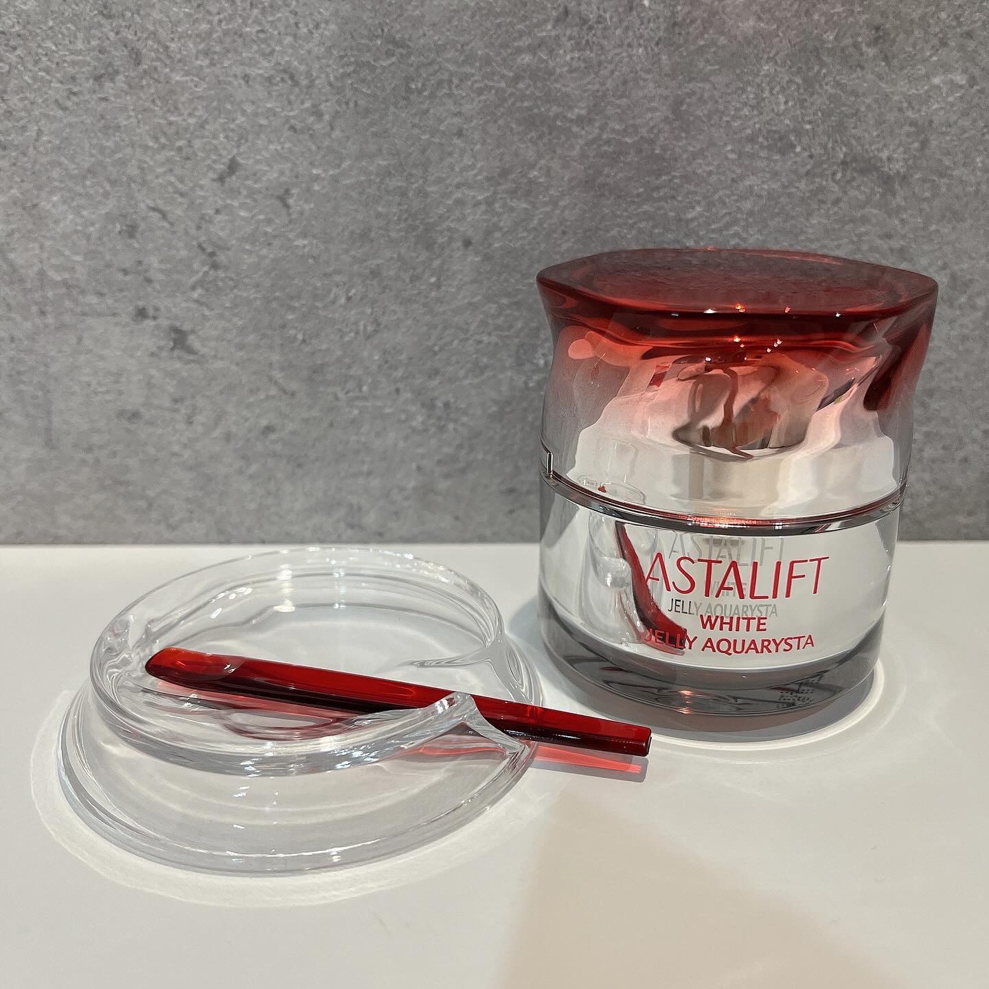 アスタリフト ホワイト ジェリー アクアリスタ/アスタリフト/美容液を使ったクチコミ（2枚目）