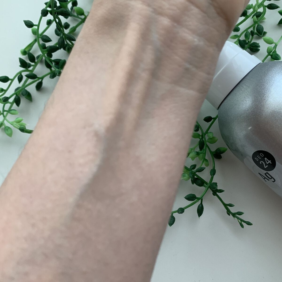 パウダースプレー （無香性）/エージーデオ24/デオドラント・制汗剤を使ったクチコミ（1枚目）