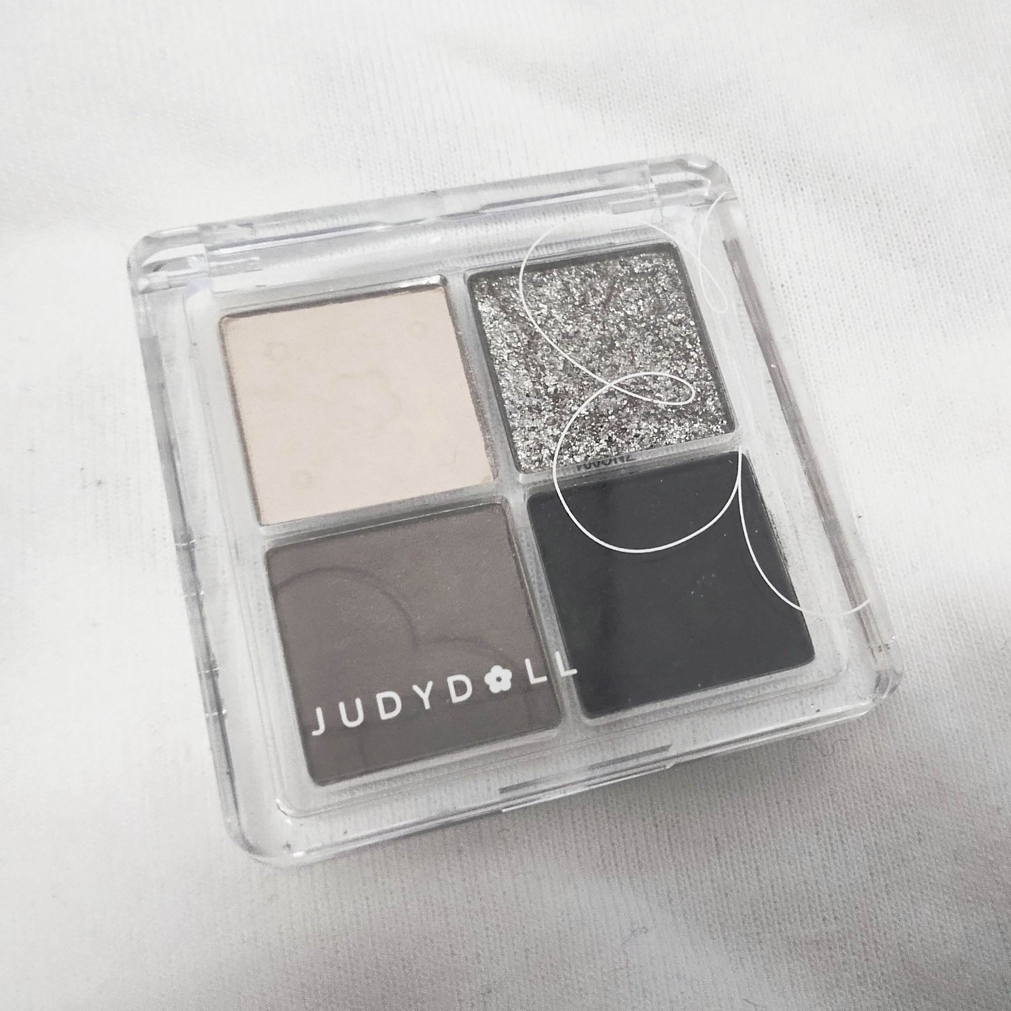ソフトクラウド4色アイシャドウパレット/JUDYDOLL/アイシャドウパレットを使ったクチコミ（1枚目）