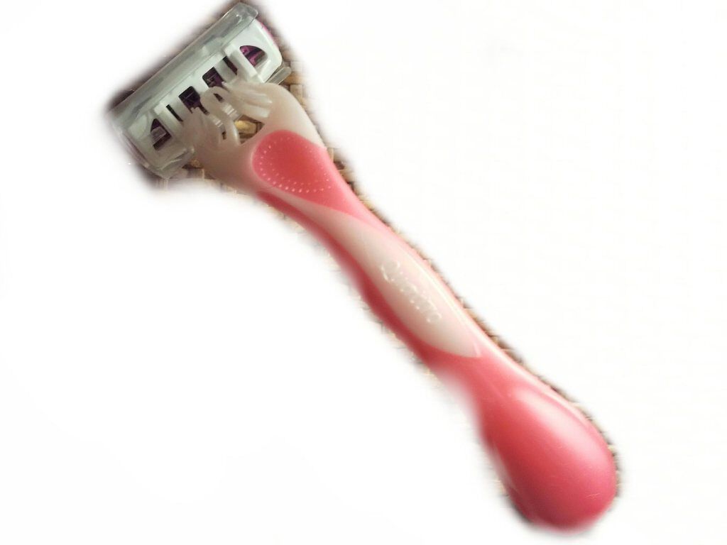 クアトロライト (2本入)/シック/シェーバーを使ったクチコミ(3枚目)