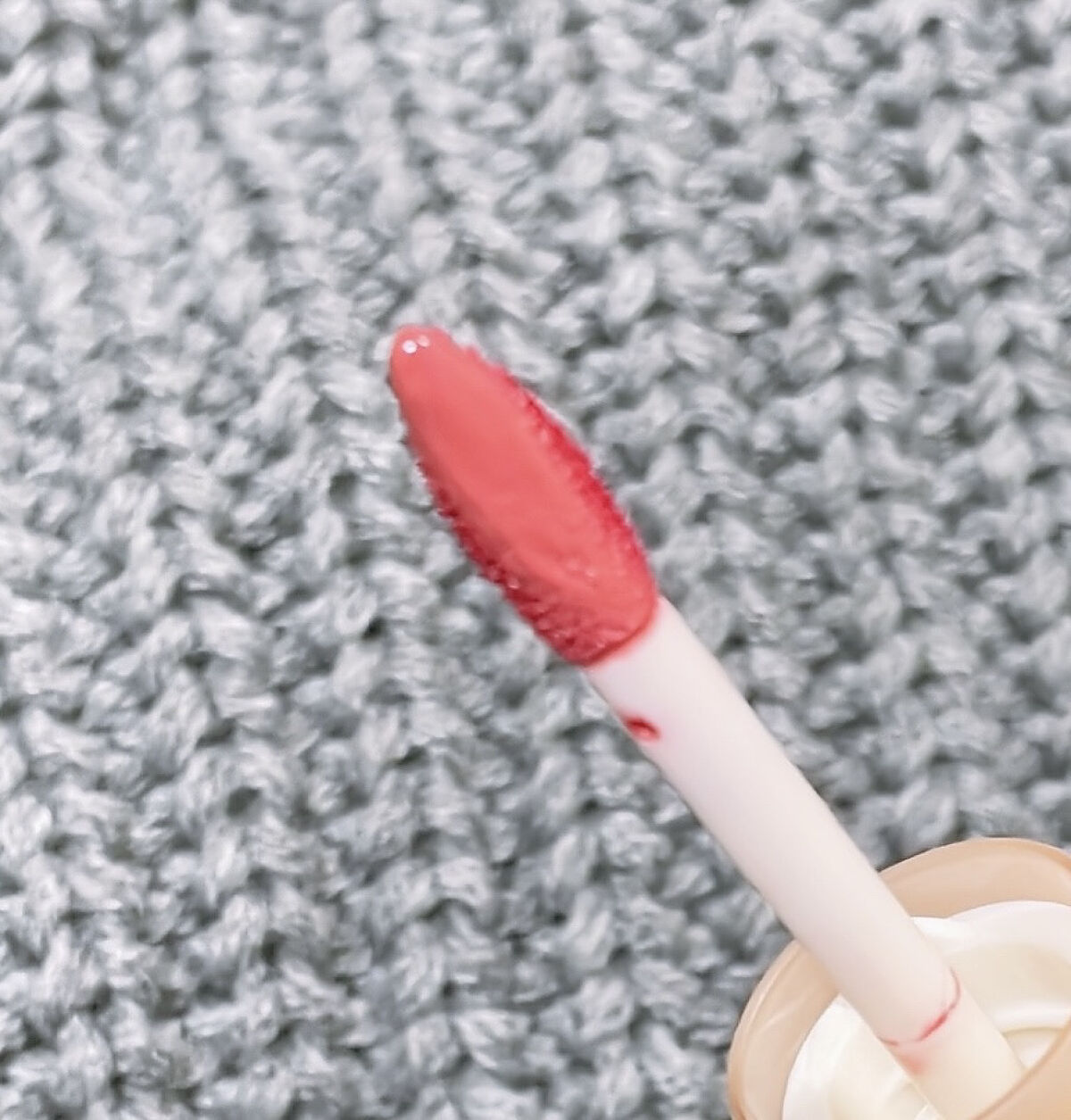 フルーティーグラムティント 113 プレジャー/Laka/リップティントを使ったクチコミ（3枚目）