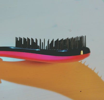 立体ヘアブラシ/DAISO/ヘアブラシを使ったクチコミ(3枚目)