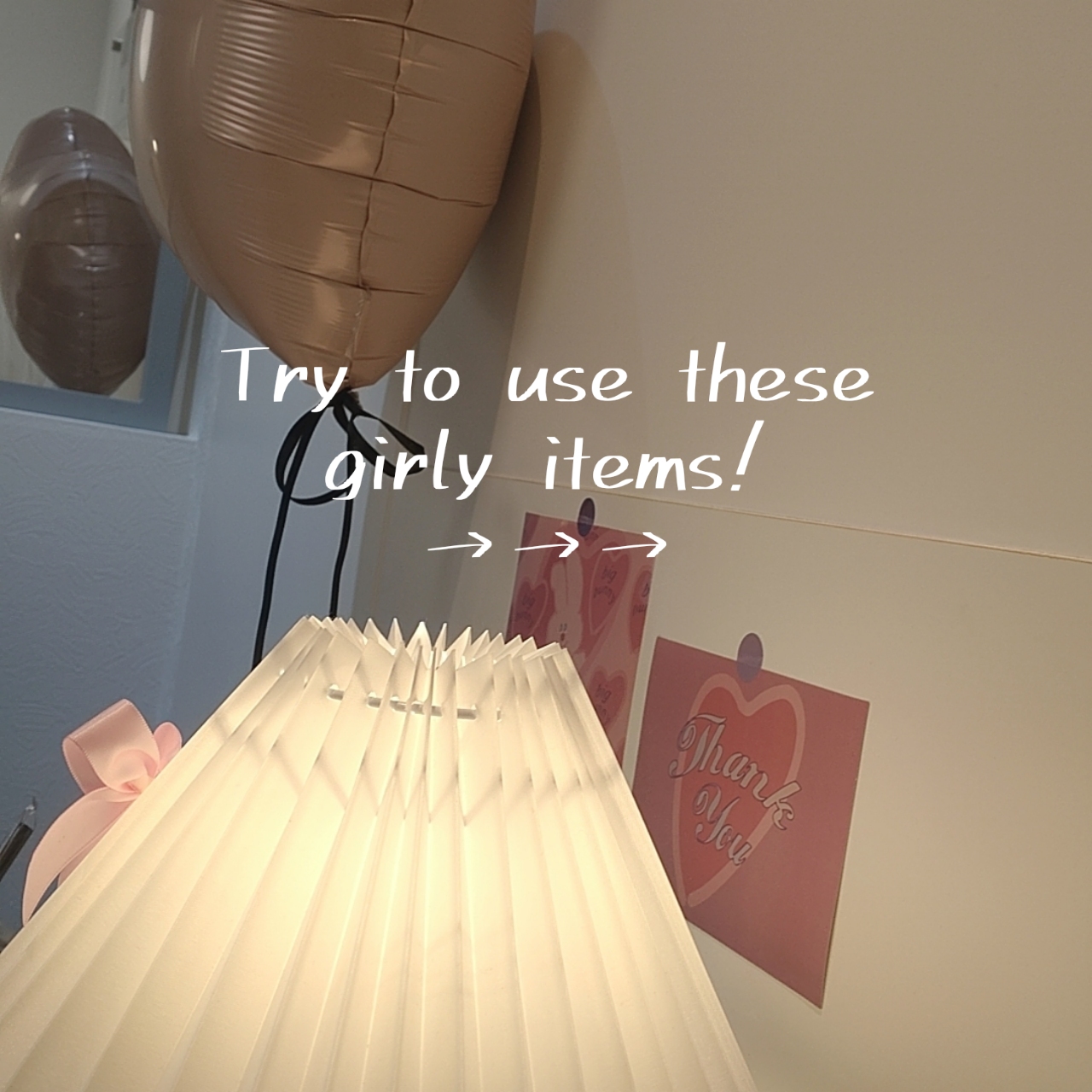 フライングタイガー ヘアブラシのクチコミ「Right one: smell white floral very girly
Senter.....」（2枚目）