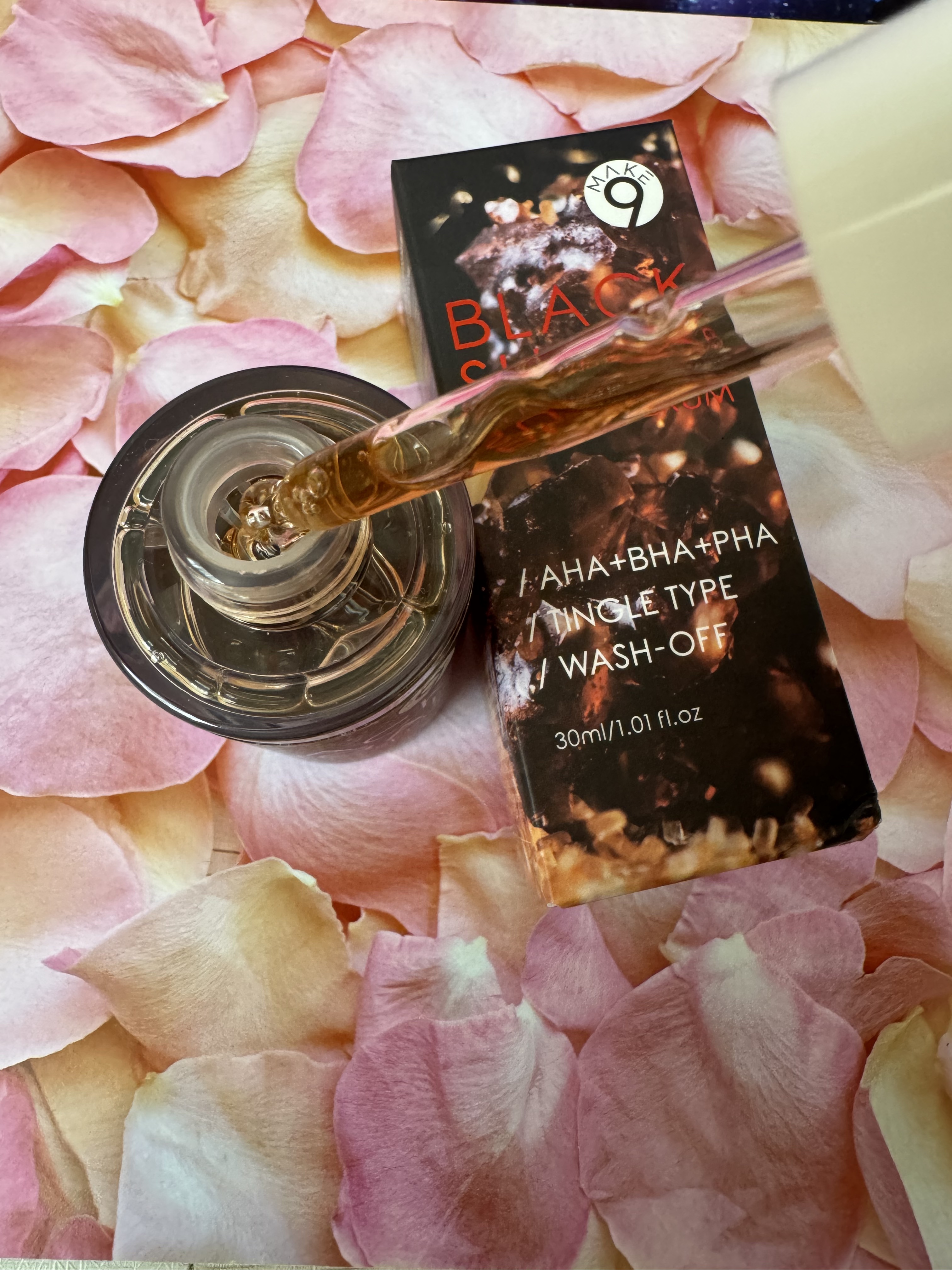 ブラックシュガーピーリングセラム/MAKE9/美容液を使ったクチコミ（2枚目）