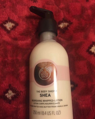 THE BODY SHOP ホイップローション シアのクチコミ「ザ・ボディショップ🧴ホイップローション シア🧴

お気に入りのザボディショップ100%シアバタ.....」（1枚目）