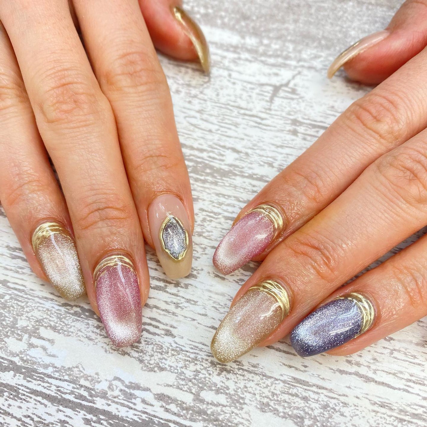 YUKA on LIPS 「mag×mirror.まだまだ大人気💎..#nail#nail..」(2枚目)