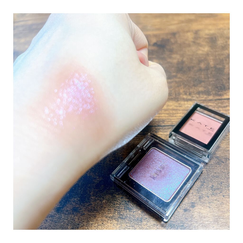  シアー グリッターアイズ/KiSS/単色アイシャドウを使ったクチコミ（2枚目）