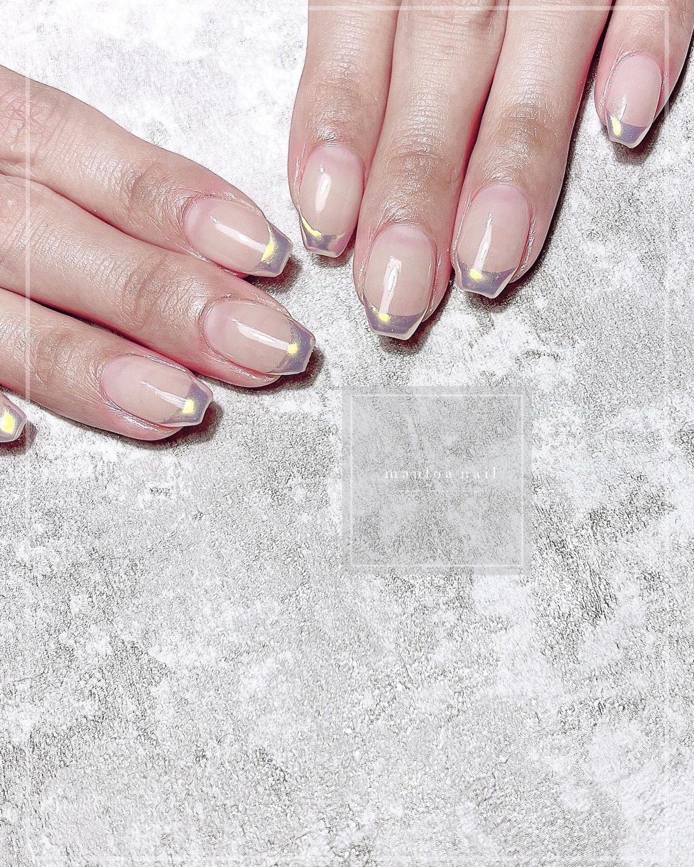 mauloa_nail on LIPS 「・オーロラフレンチすごく人気💗いつもありがとうございます😆🌈・..」(1枚目)