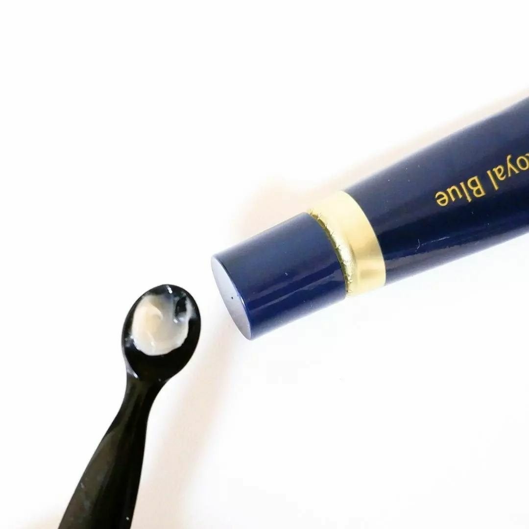 ニベア ロイヤルブルーリップ 濃密美容ケア/ニベア/リップ美容液を使ったクチコミ(2枚目)