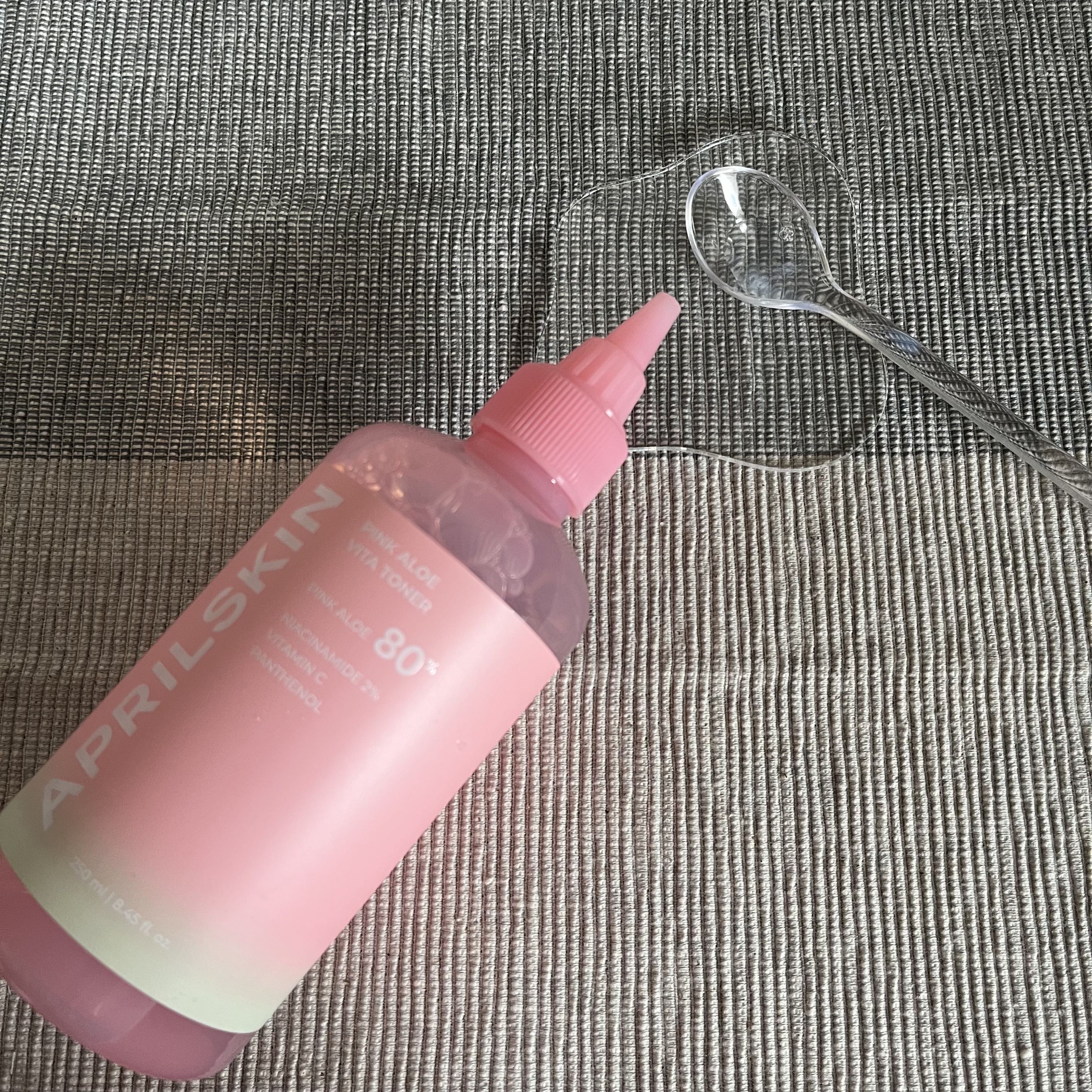 ピンクアロエビタトナー/APRILSKIN/化粧水を使ったクチコミ（2枚目）