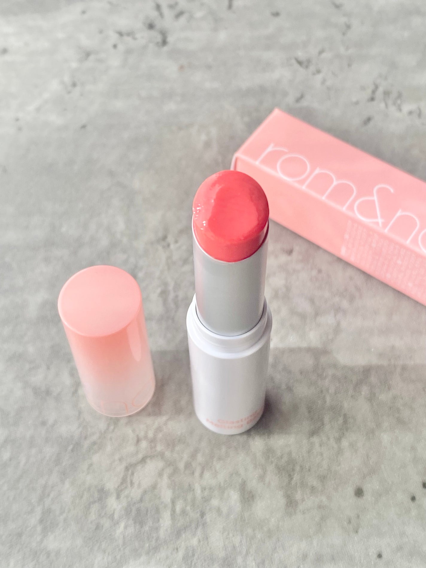 グラスティングメルティングバーム/rom&nd/リップバームを使ったクチコミ(3枚目)