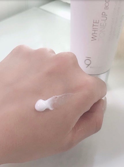 ホワイト トーンアップ ボディ セラム/9Wishes/ボディローションを使ったクチコミ(3枚目)