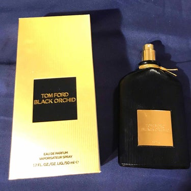 TOM FORD BEAUTY トム フォード ブラック オーキッド オード パルファム スプレィのクチコミ「トムフォード
ブラック・オーキッド 
オードパルファム 100ml
愛用の香水をご紹介します☺.....」（1枚目）