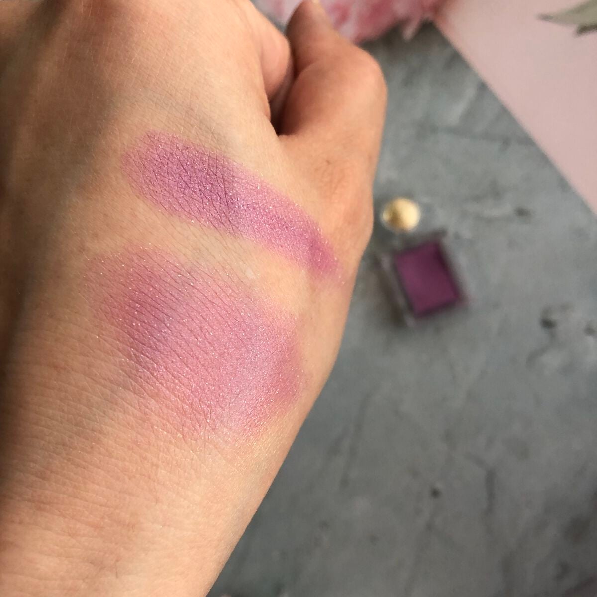 シャドーカスタマイズ/MAJOLICA MAJORCA/単色アイシャドウを使ったクチコミ(3枚目)