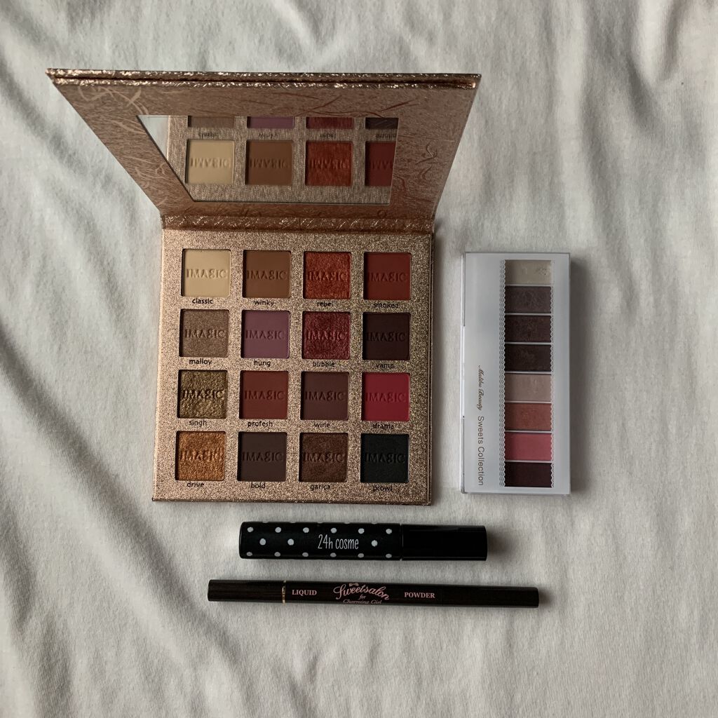 CHARM 16 COLOR EYESHADOW PALETTE/IMAGIC/アイシャドウパレットを使ったクチコミ（1枚目）