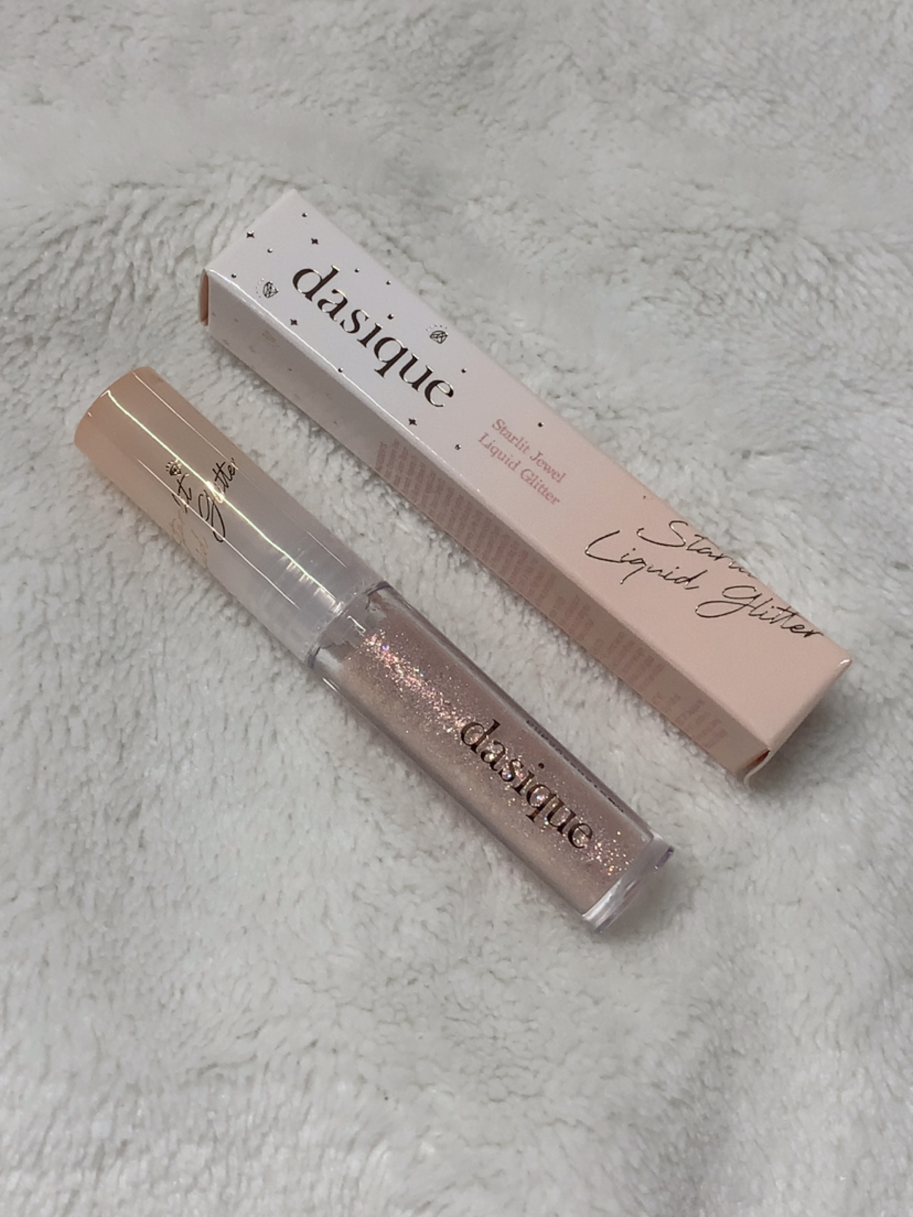 スターリットジュエルリキッドグリッター 05 ライトピーチ/dasique/グリッターを使ったクチコミ（1枚目）