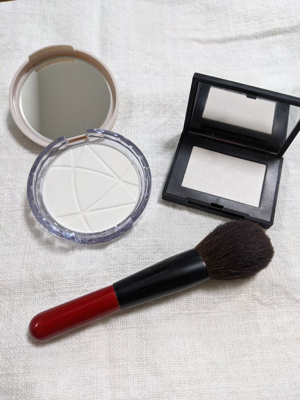 毛穴レスパウダー/CEZANNE/プレストパウダーを使ったクチコミ（2枚目）