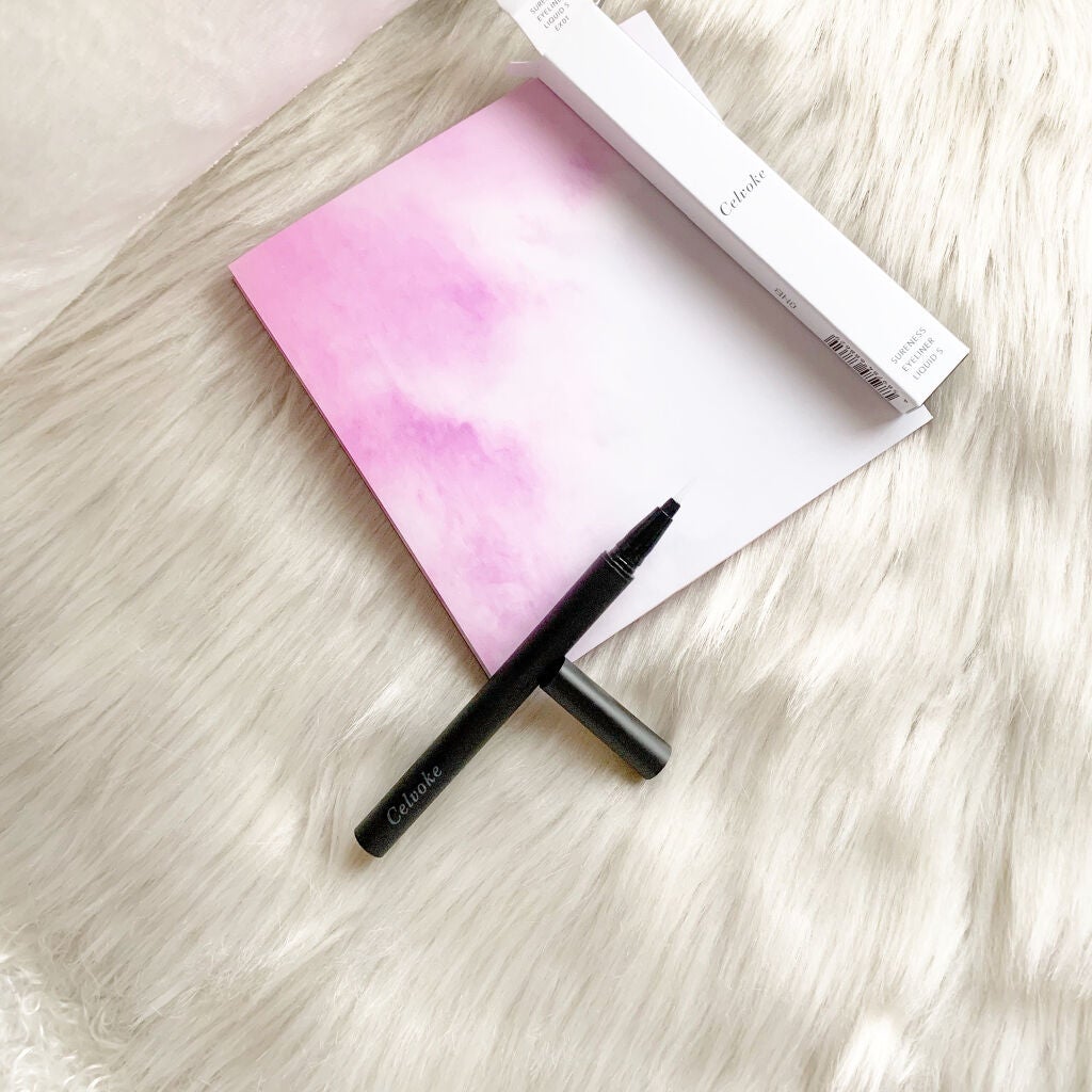 シュアネスアイライナーリキッドS/Celvoke/リキッドアイライナーを使ったクチコミ(1枚目)