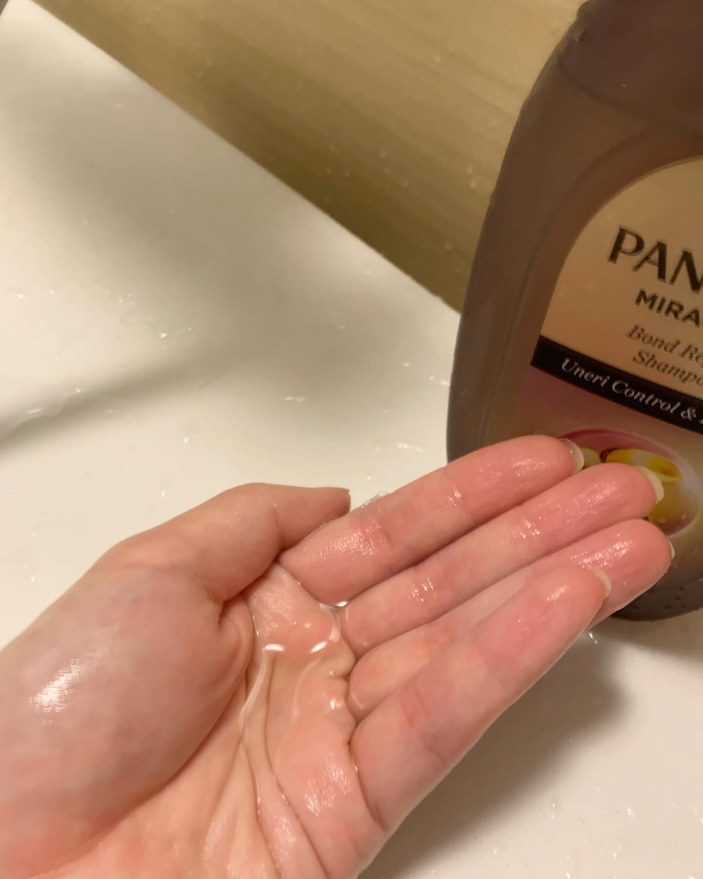 ミラクルズ うねりコントロール&リペア ボンドリペア シャンプー/トリートメント/パンテーン/市販シャンプーを使ったクチコミ（2枚目）