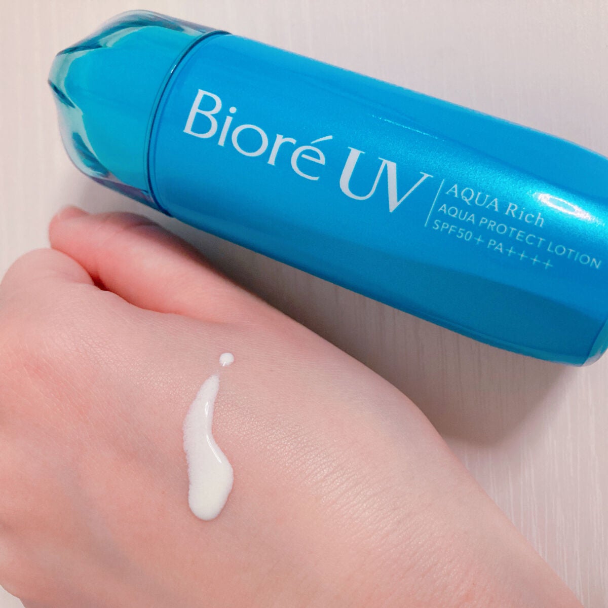 ビオレUV アクアリッチ アクアプロテクトローション(水層パック)/ビオレ/日焼け止めローションを使ったクチコミ(2枚目)