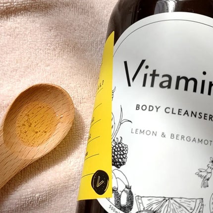リフレッシングボディソープ(レモン&ベルガモットの香り)/Vitaming/ボディソープを使ったクチコミ(2枚目)