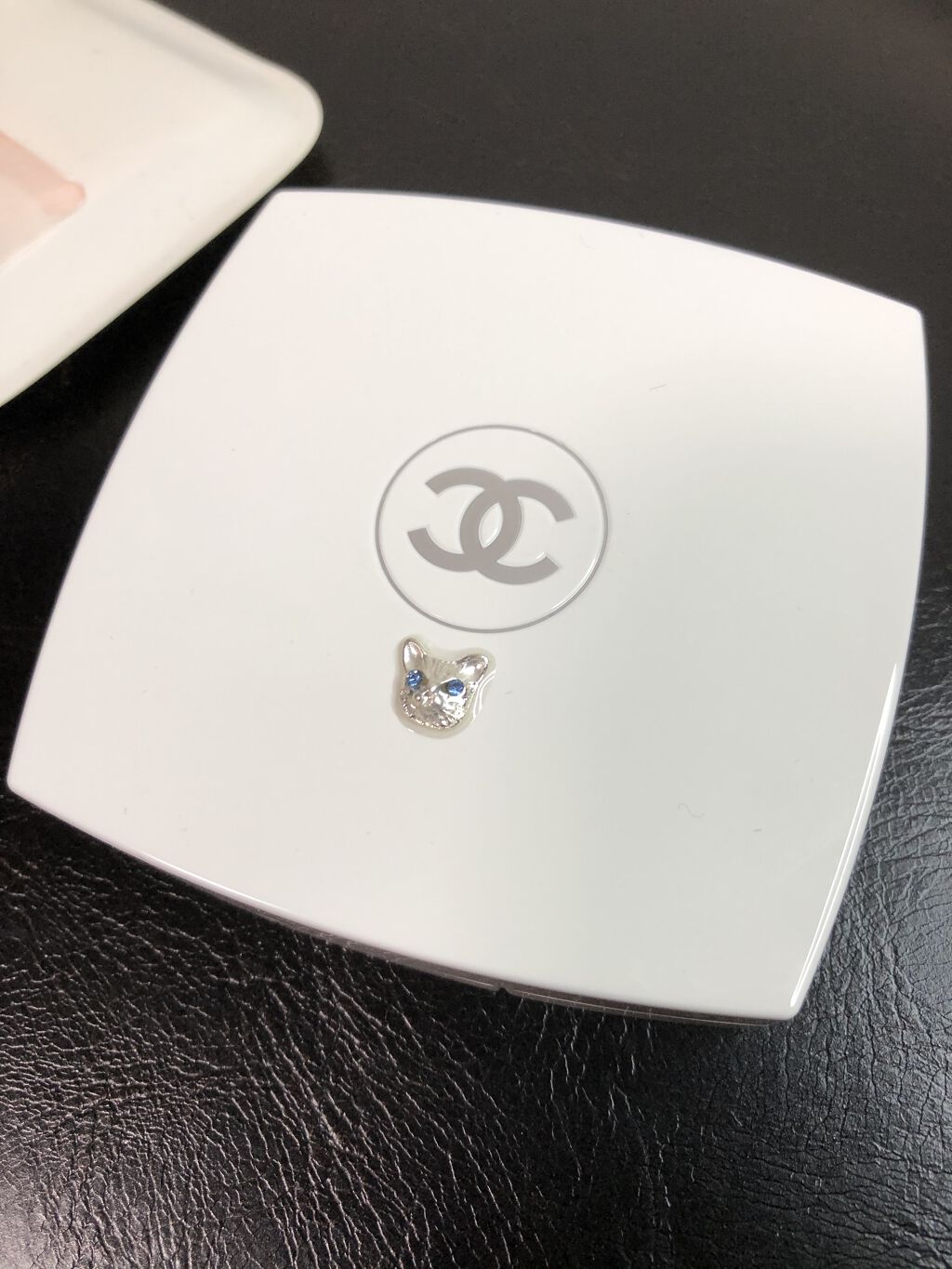 ル ブラン コンパクト ラディアンス/CHANEL/パウダーファンデーションを使ったクチコミ（3枚目）