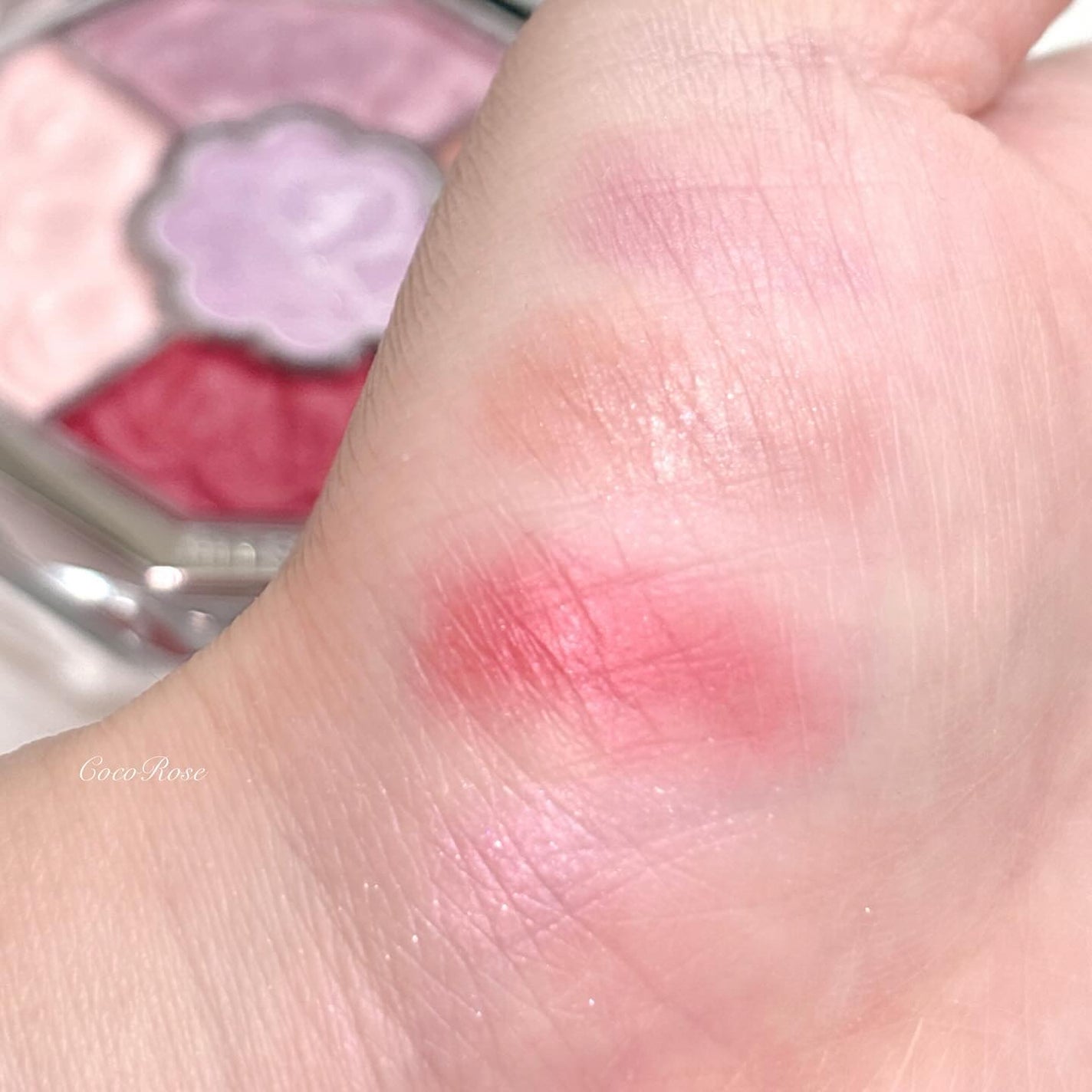 ジルスチュアート ブルームクチュール アイズ ジュエルドブーケ/JILL STUART/アイシャドウパレットを使ったクチコミ(2枚目)