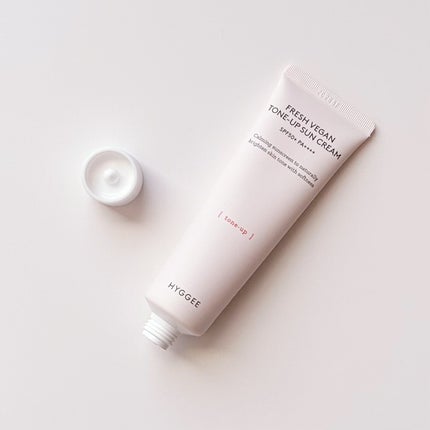 フレッシュヴィーガントーンアップサンクリーム/HYGGEE/日焼け止めクリームを使ったクチコミ(7枚目)