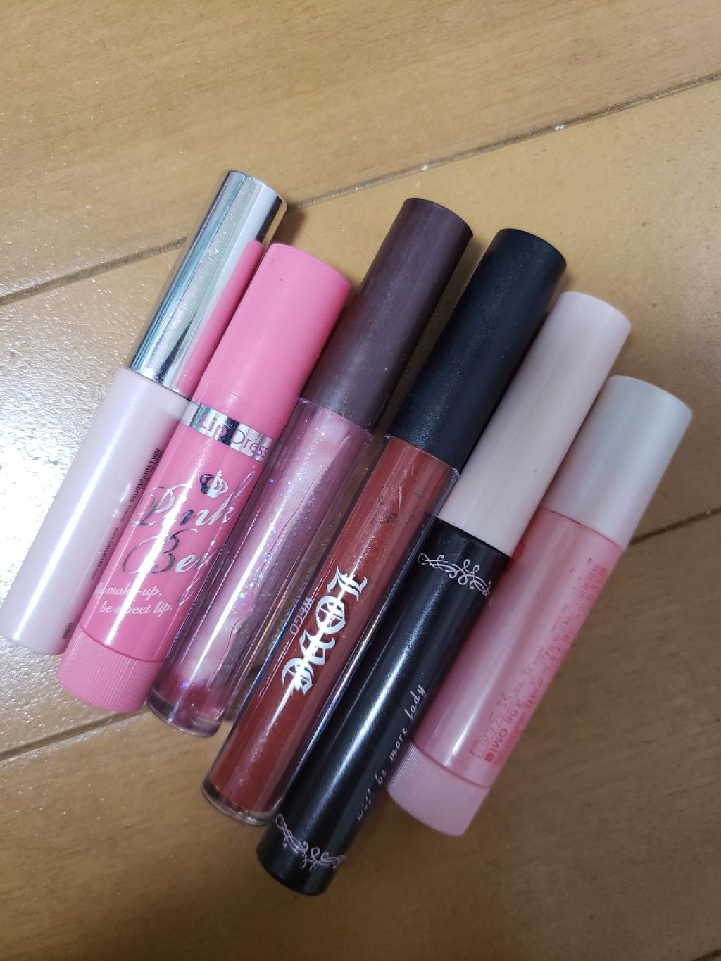 
こんばんわ、みぃきぃです😇

部屋がゴミ屋敷なので
いらない物、
コスメ以外もさよならします。

この商品

いつ買ったか分かんない
口紅×2
グロス
マスカラ×2

さようなら、ありがとう😭

部屋に使わない服とか押し入れとかずっと