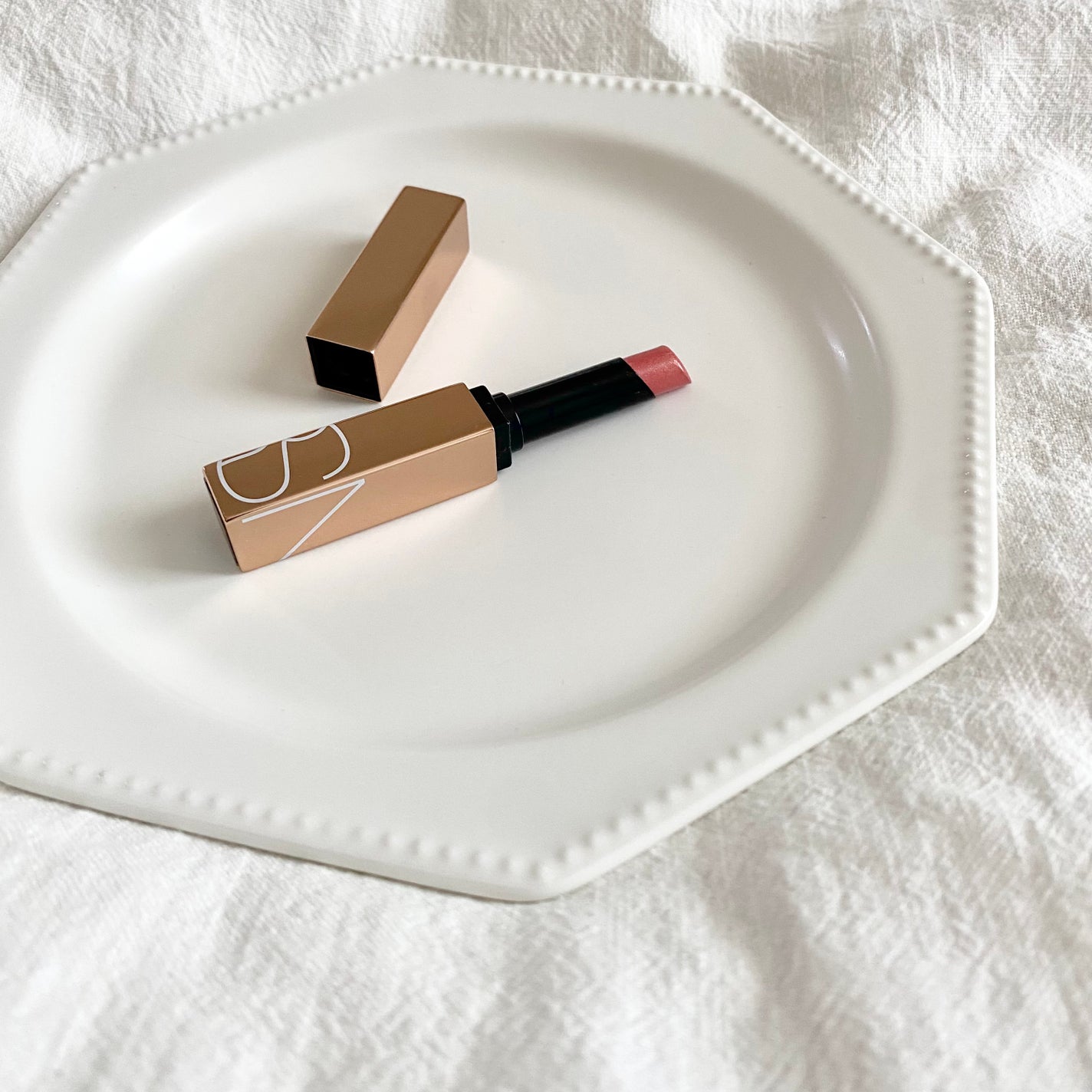 アフターグロー センシュアルシャイン リップスティック/NARS/口紅を使ったクチコミ(2枚目)