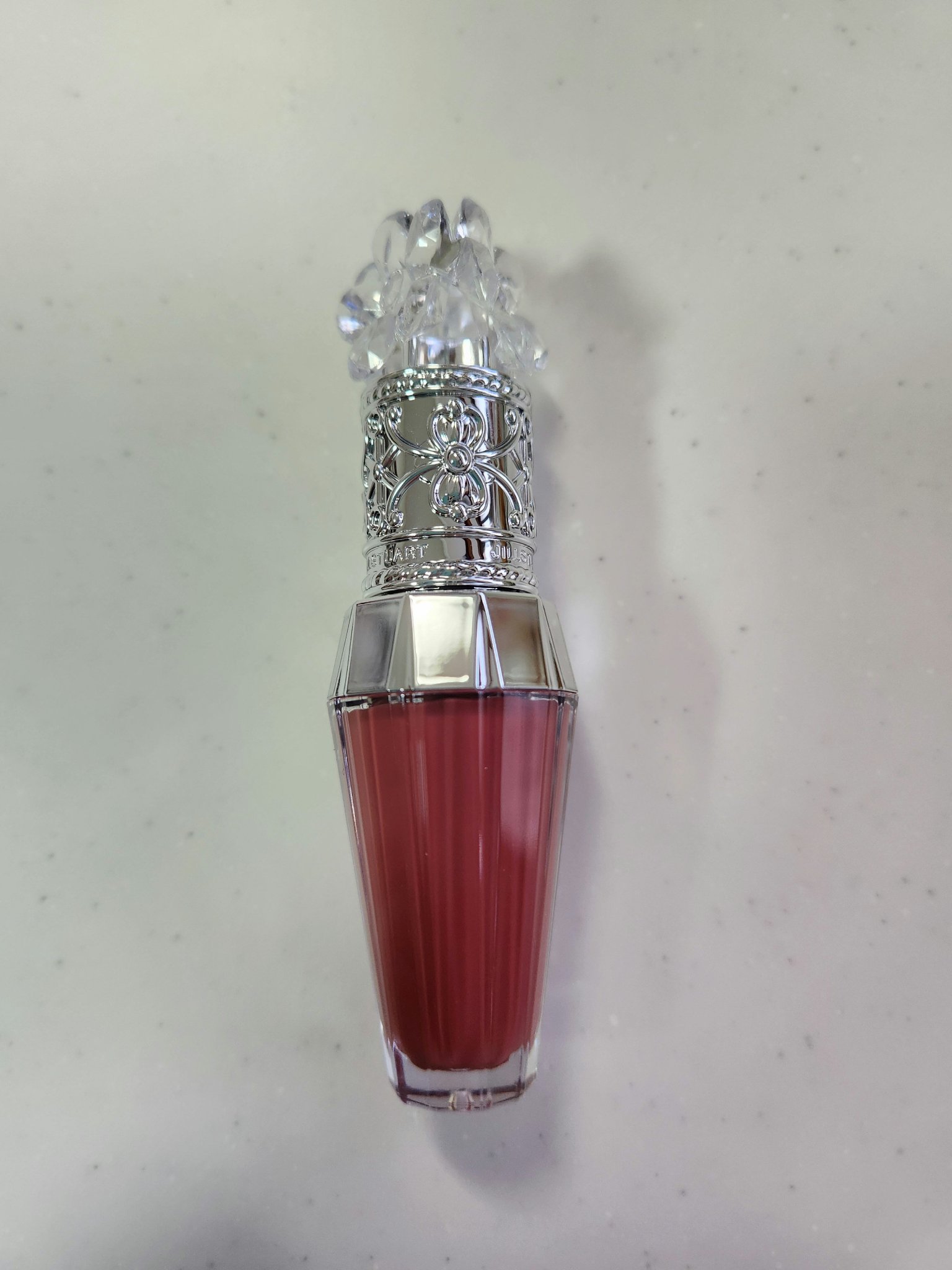 ジルスチュアート　クリスタルブルーム　リップブーケ セラム 08 majestic dahlia/JILL STUART/リッププランパーを使ったクチコミ（1枚目）