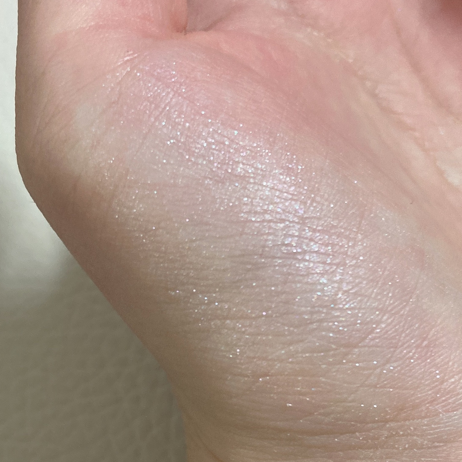 ル・レオスールデクラ /クレ・ド・ポー ボーテ/パウダーハイライトを使ったクチコミ（2枚目）