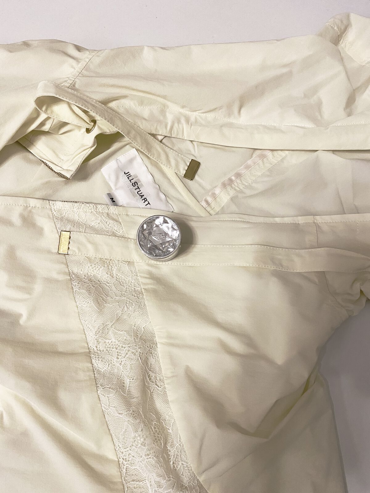 ジルスチュアート リップバーム ロージーズ/JILL STUART/リップバームを使ったクチコミ（2枚目）