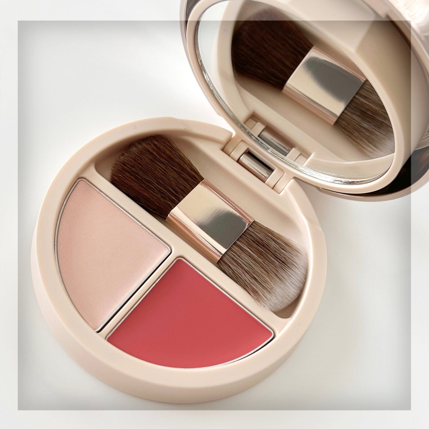 パウダリーファンデーション オーセンティックウーマン ロングステイ サテンヴェール/ブリリアージュ/パウダーファンデーションを使ったクチコミ(7枚目)