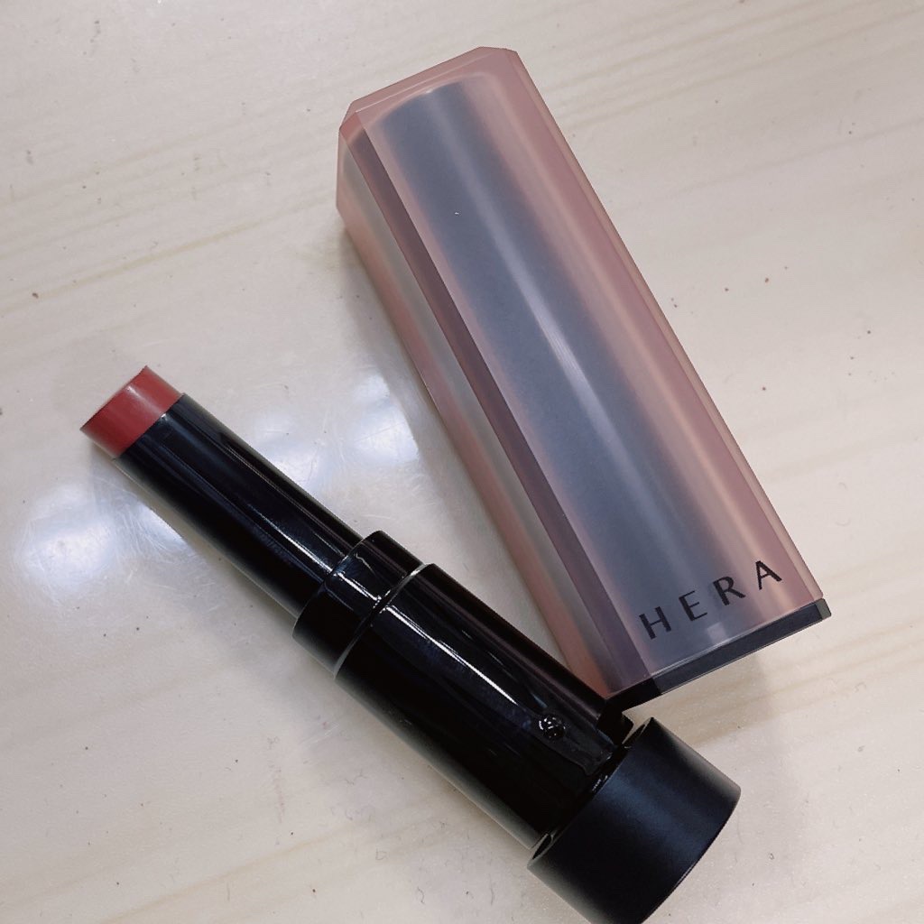 センシュアルパウダーマットリップスティック ヒー/HERA/口紅を使ったクチコミ（1枚目）