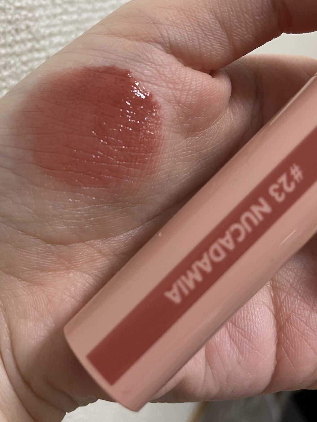 ジューシーラスティングティント/rom&nd/リップティントを使ったクチコミ（2枚目）