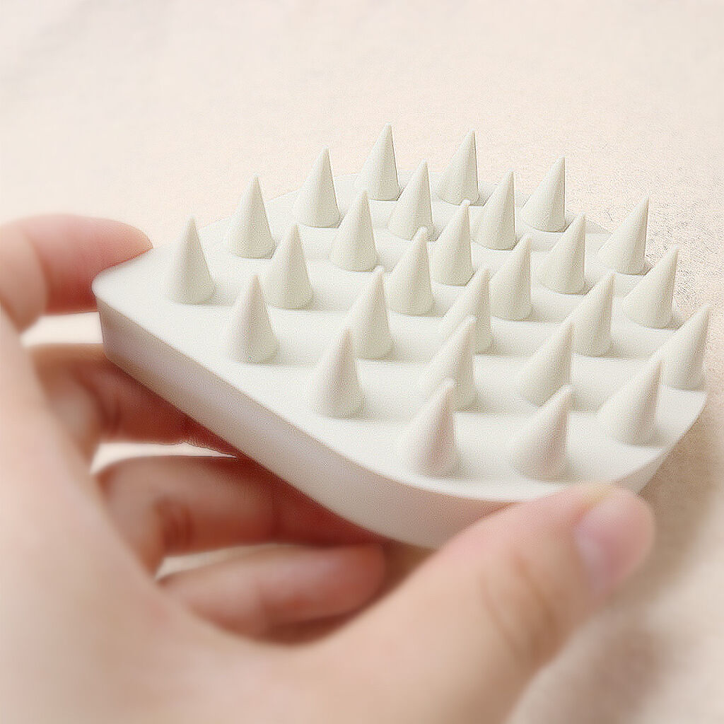 リラクシングマッサージブラシ/エトヴォス/スカルプブラシを使ったクチコミ（2枚目）