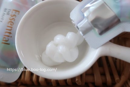 ザビューティ うるツヤチャージヘアパック/エッセンシャル/ヘアマスク・ヘアパックを使ったクチコミ(2枚目)